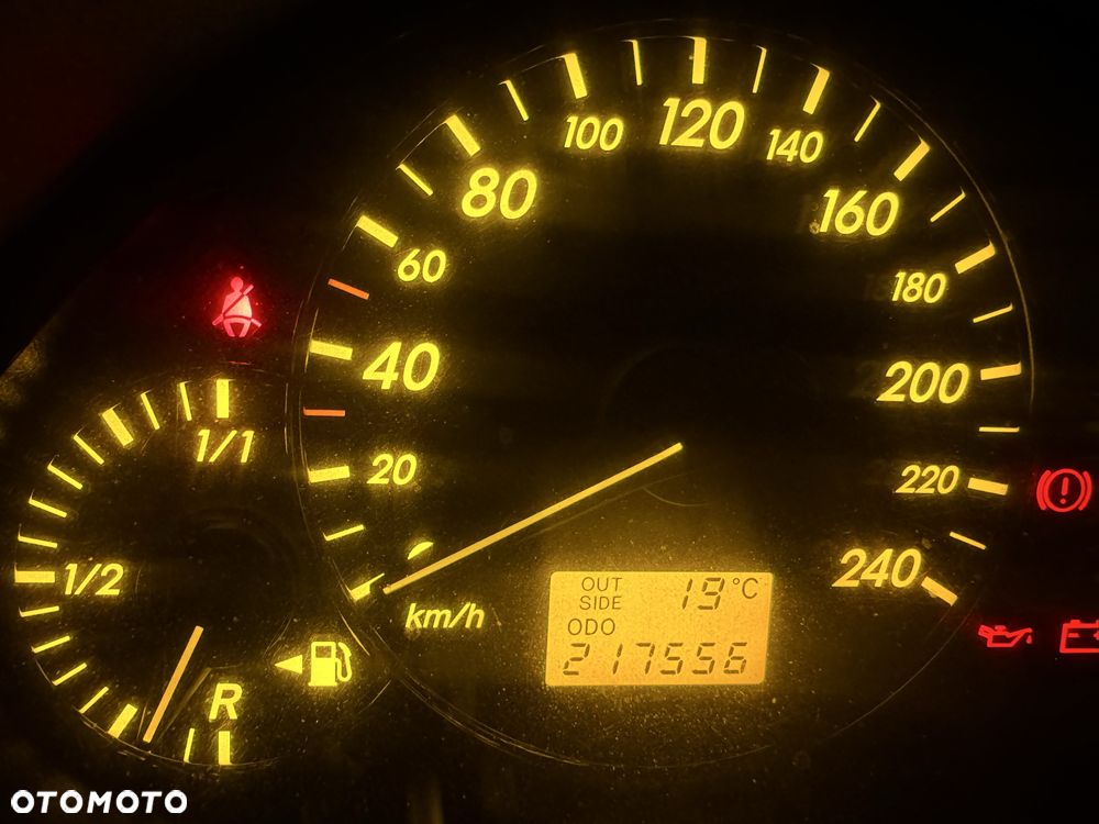Toyota Avensis - 3