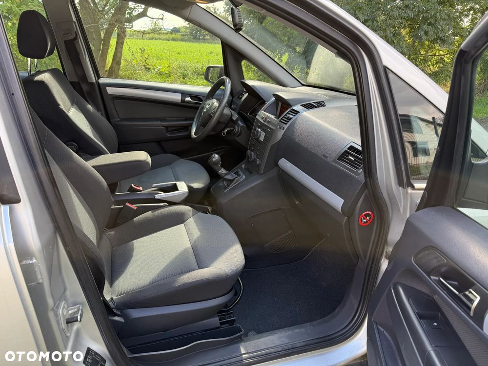 Opel Zafira 1.8 Elegance - 15