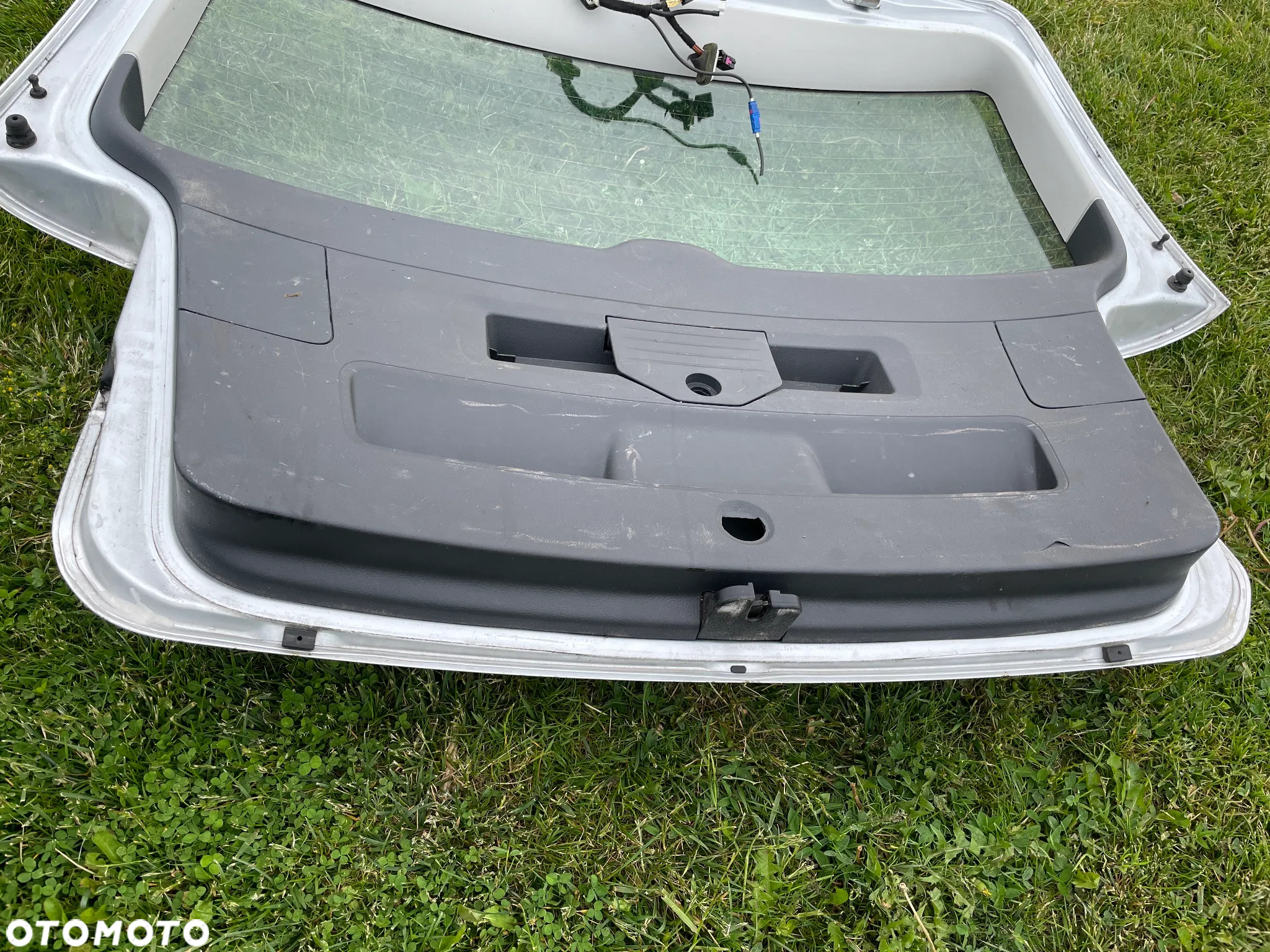 VW TOURAN II 10-15 tył tylna klapa lampa lewa prawa LA7W kompletna kamera - 6
