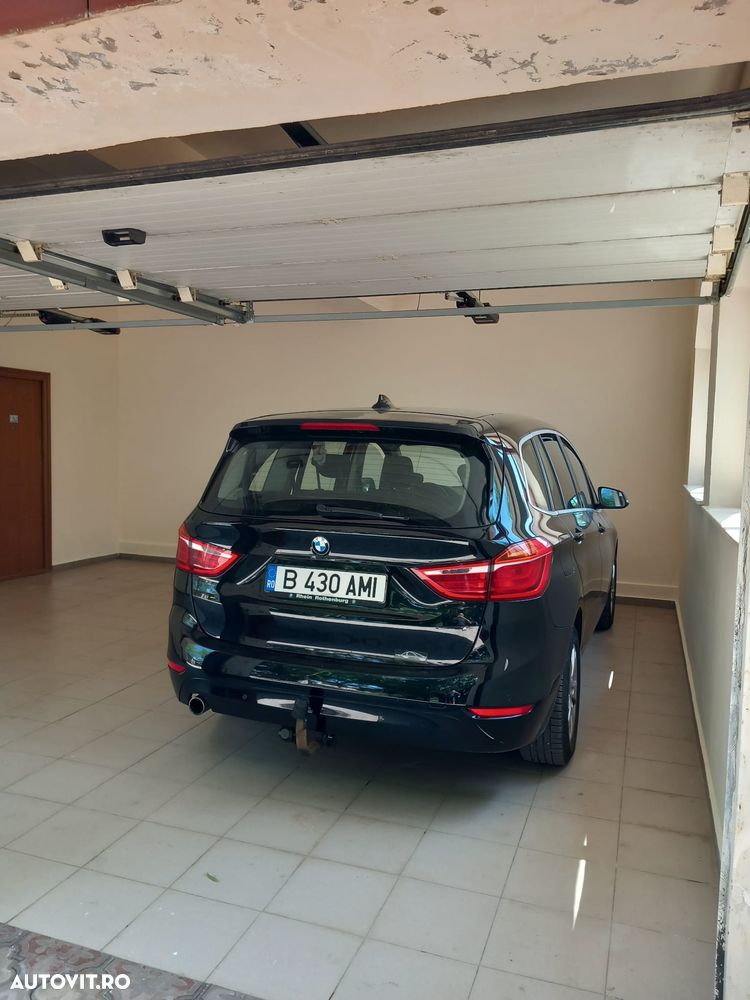 BMW Seria 2 218d Sport-Aut. Sport Line - 19