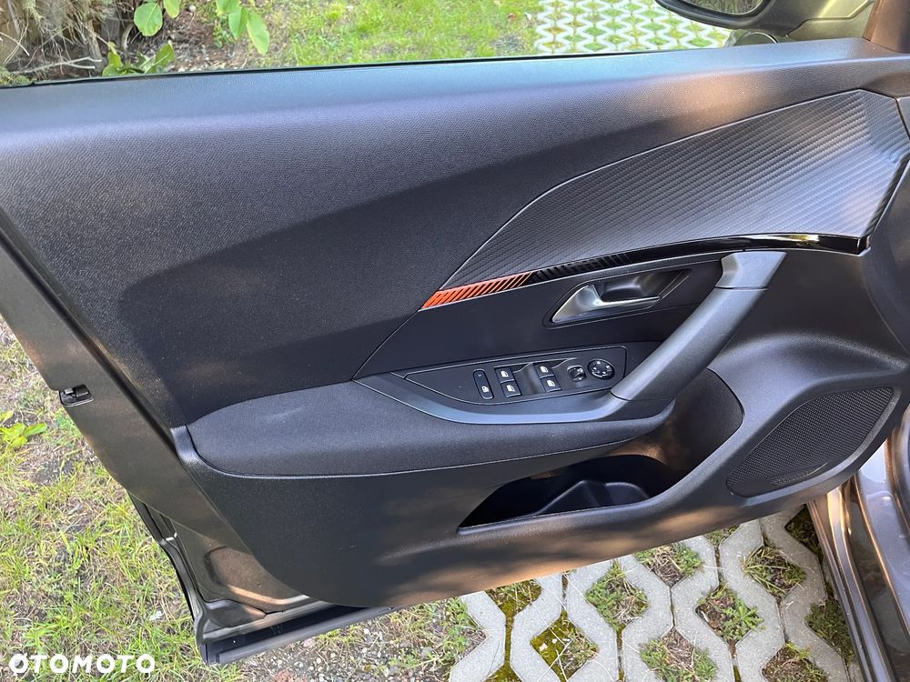 Peugeot 2008 1.5 BlueHDi Active S&S - 11