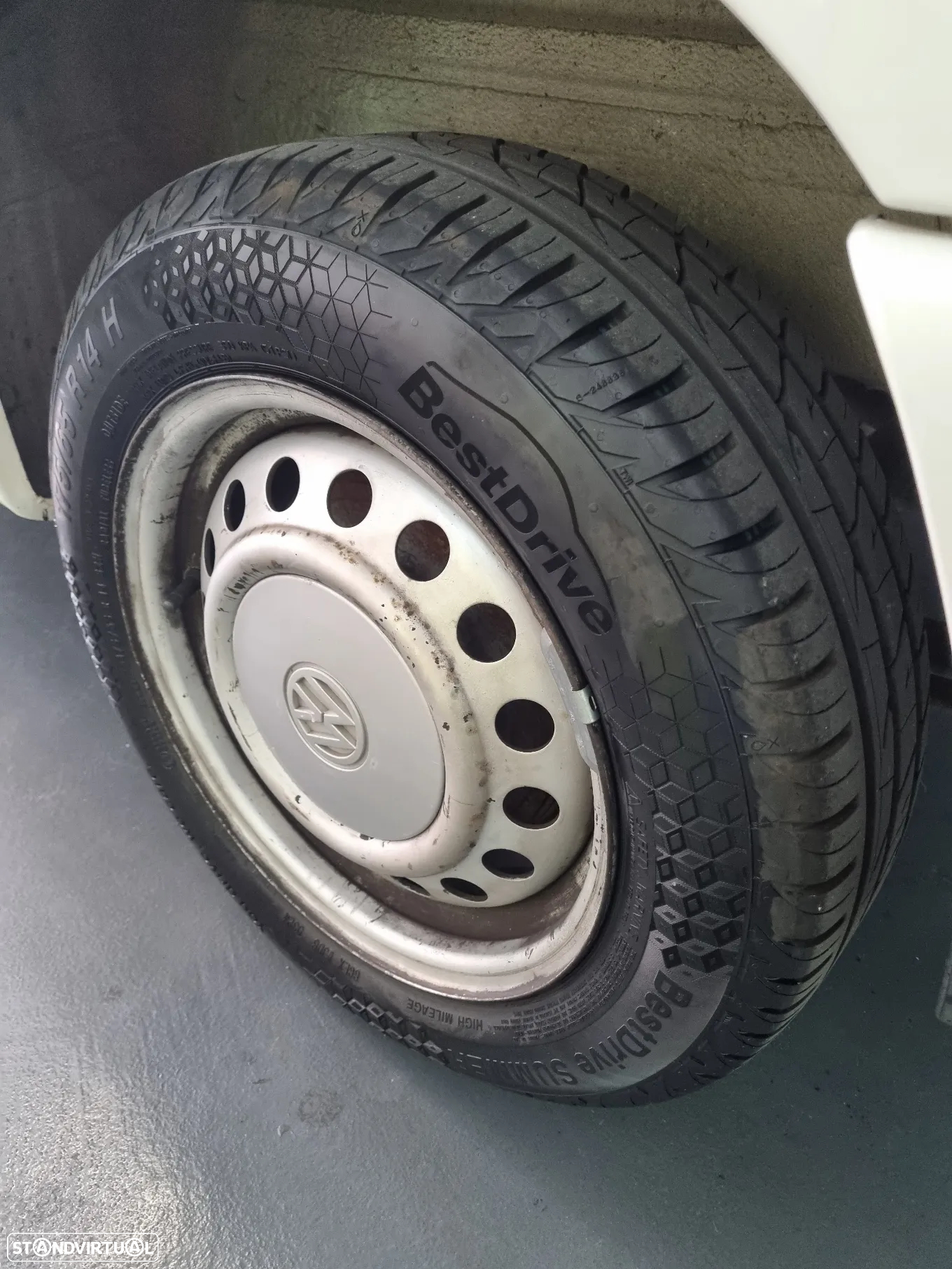 VW Caddy 1.4i - 55