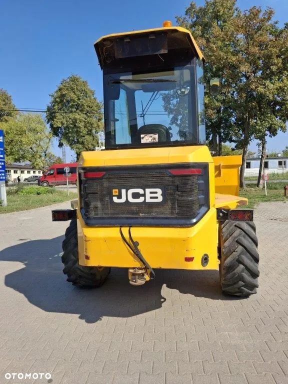 JCB 7FT - 3