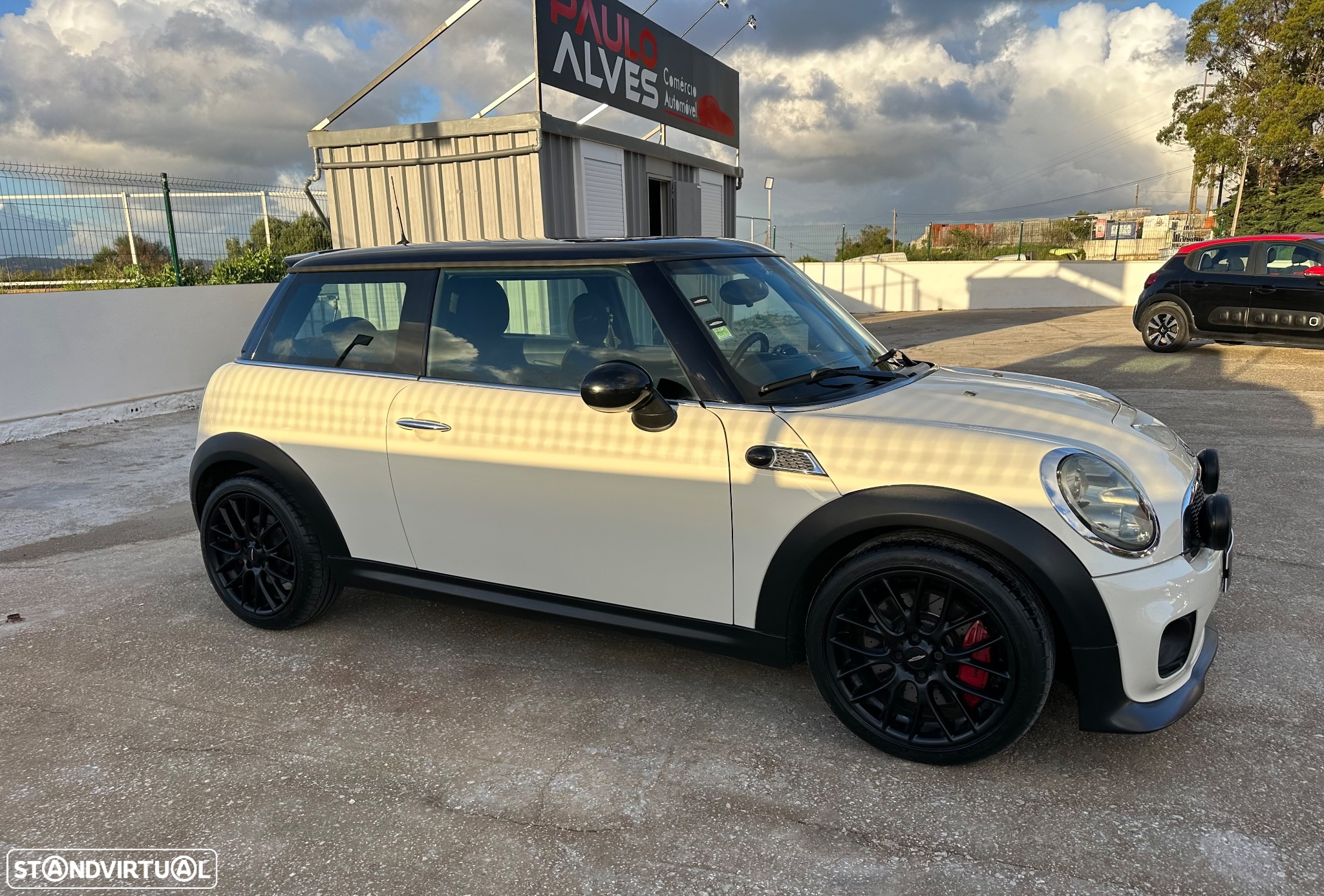 MINI 3 Portas John Cooper Works - 31