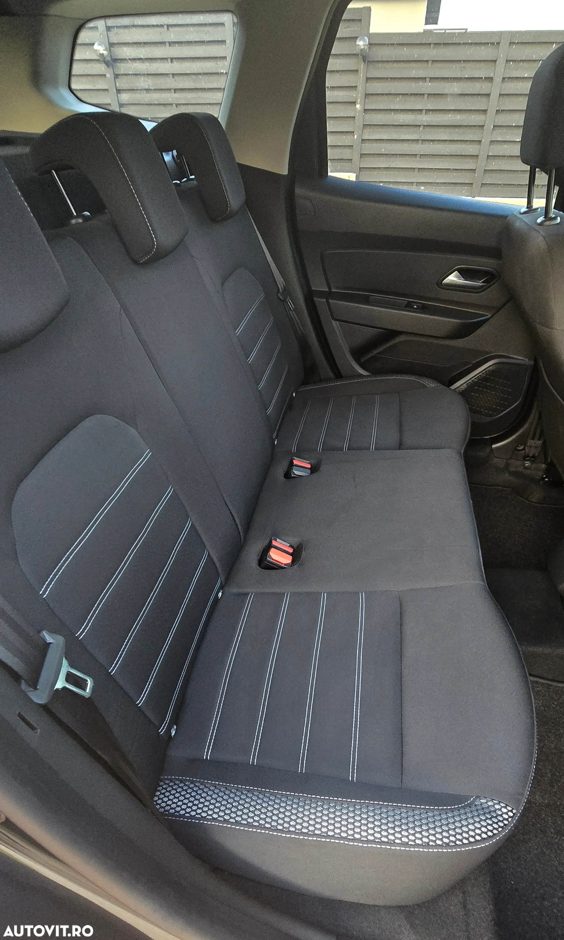Dacia Duster TCe 150 GPF Prestige - 9