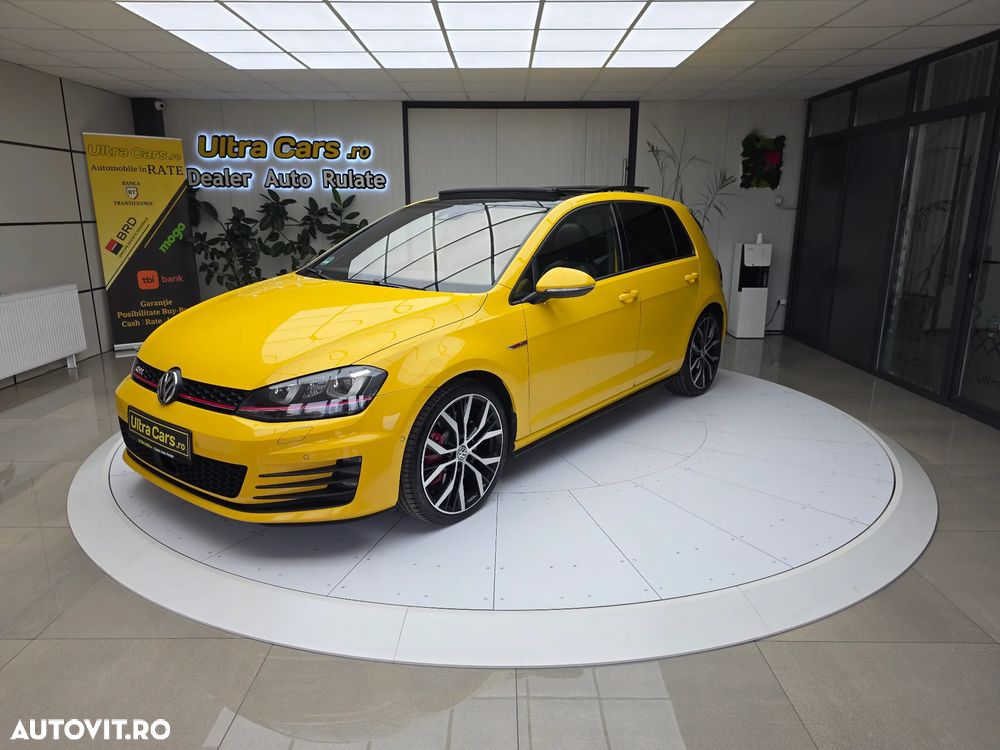 Volkswagen Golf GTI Performance BlueMotion Technology DSG - 3