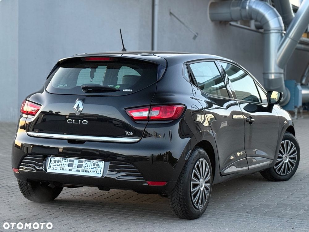 Renault Clio - 11