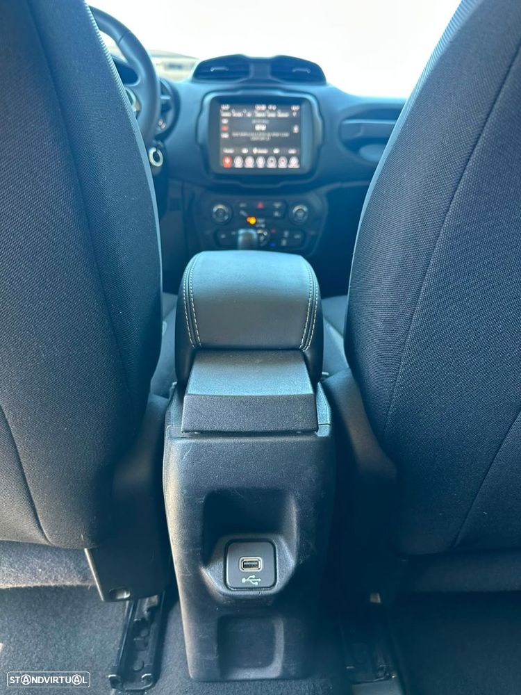 Jeep Renegade - 15