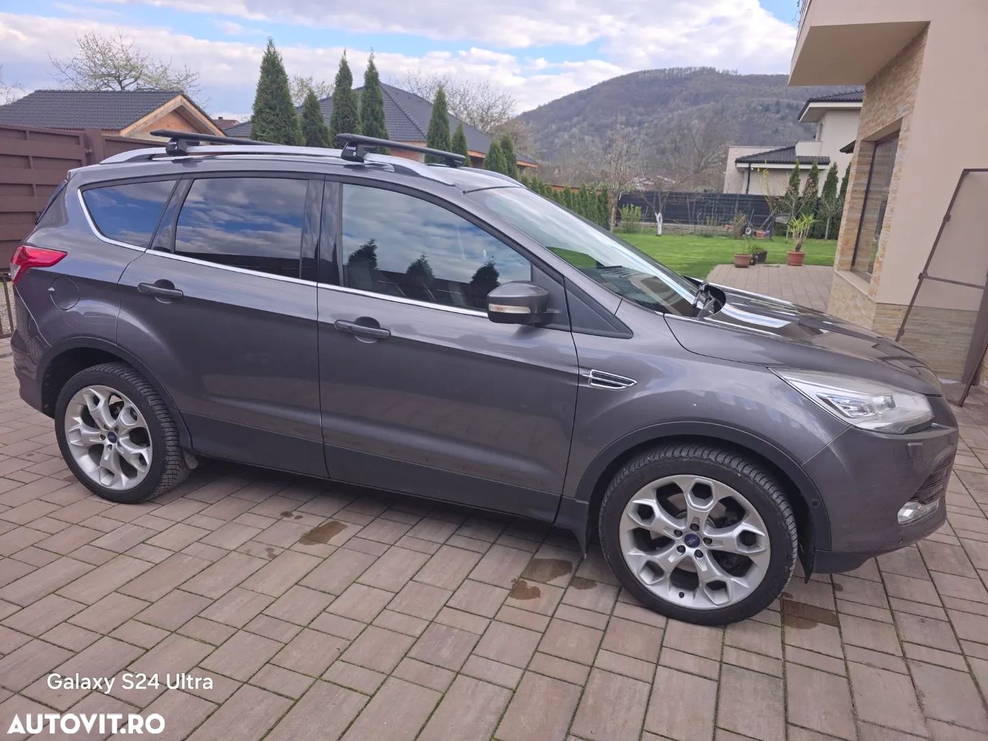 Ford Kuga 1.6 EcoBoost Aut. 4WD Titanium - 1