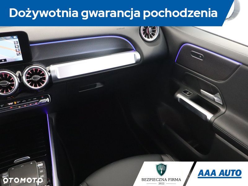 Mercedes-Benz GLB - 10
