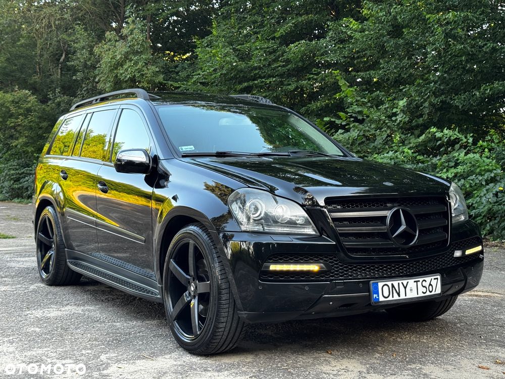 Mercedes-Benz GL 450 - 4