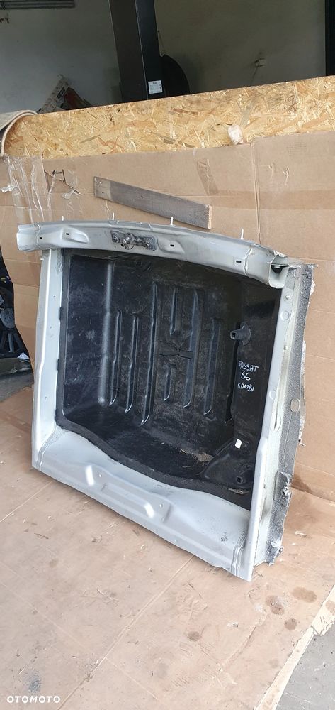 Wanna wnęka bagażnika VW Passat B6 3C0813114D - 2