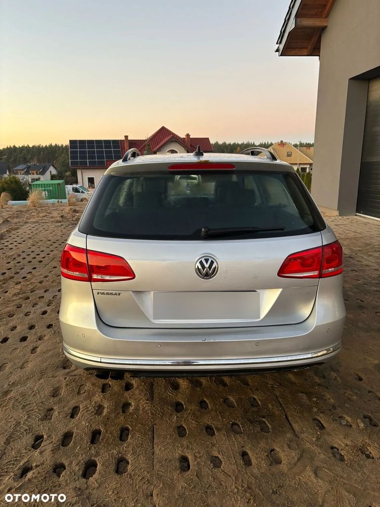 Volkswagen Passat 2.0 TDI Comfortline DSG - 3