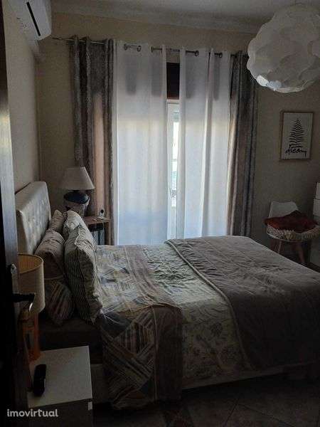 Vende-se T3, transformado em T2, com 2 wc - 1.º andar na Moita - Grande imagem: 5/11