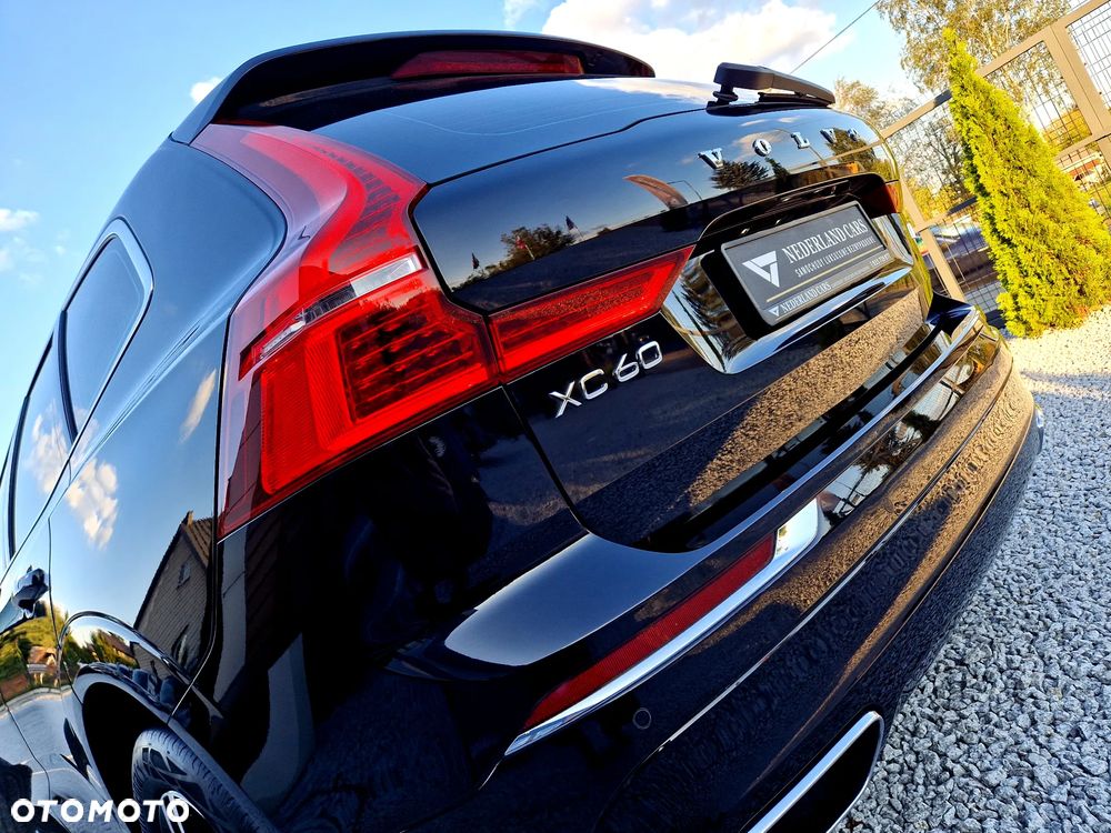 Volvo XC 60 T6 AWD Recharge Geartronic Inscription Expression - 30