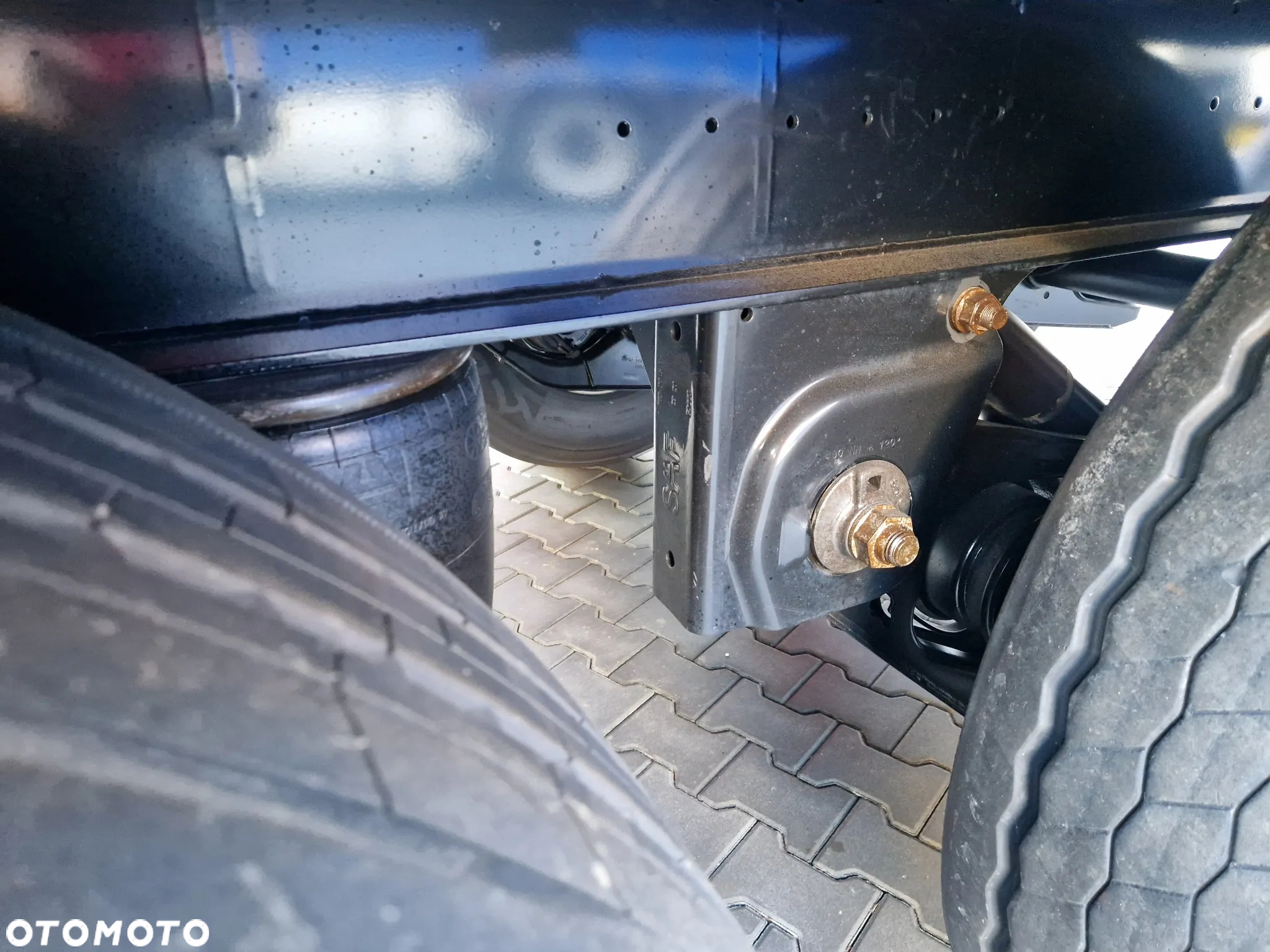 Krone STANDARD / OŚ PODNOSZONA / OSIE SAF/ MAŁO UŻYWANA - 18