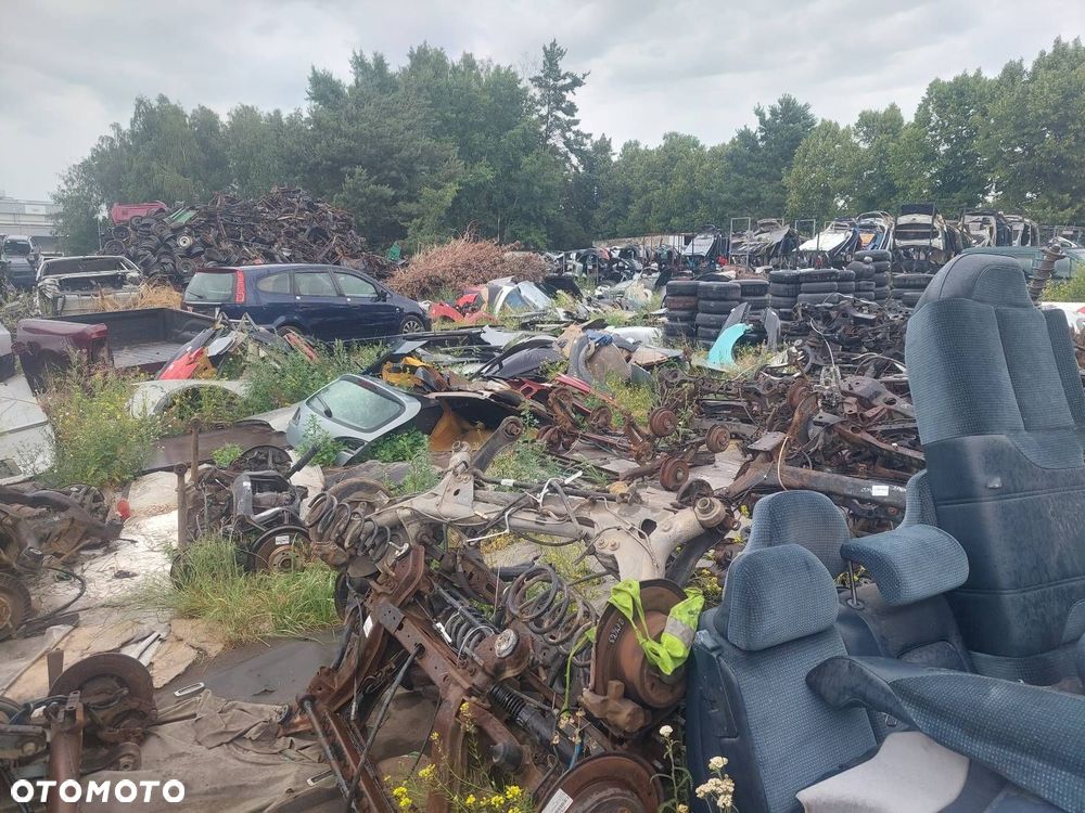 BELKA OŚ ZAWIESZENIA TYŁ TARCZE Z ABS VOLVO 850 I P9140143 - 6