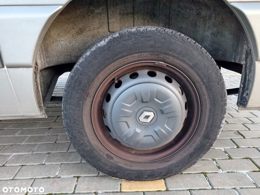 Renault e-Master - 13