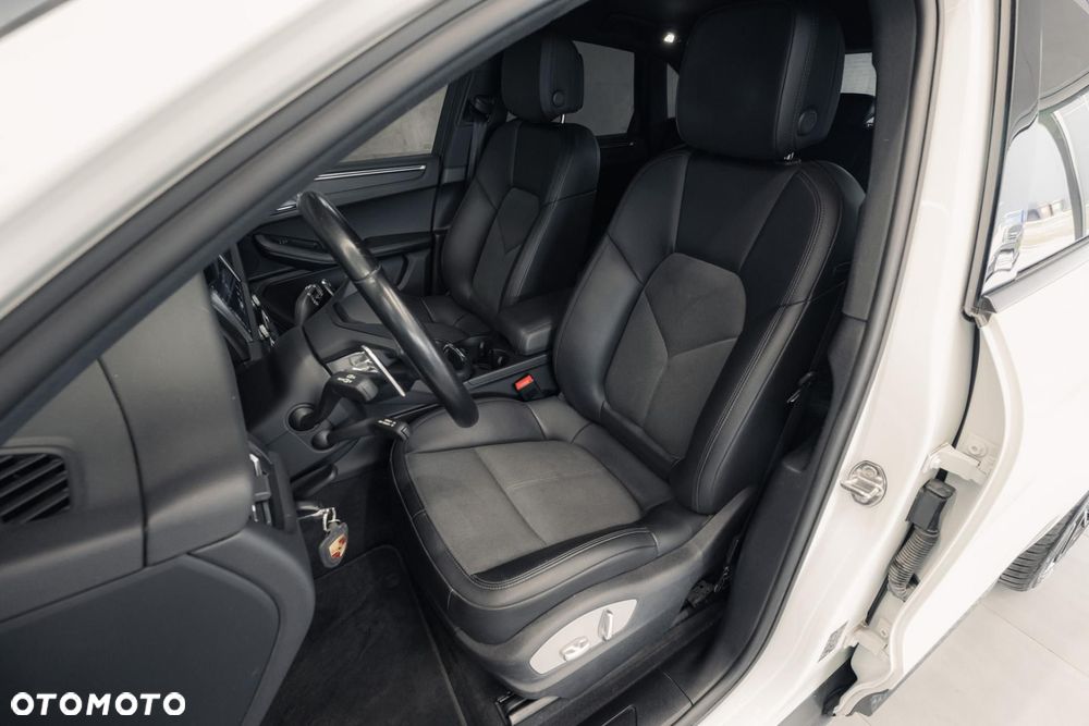 Porsche Macan Standard - 13
