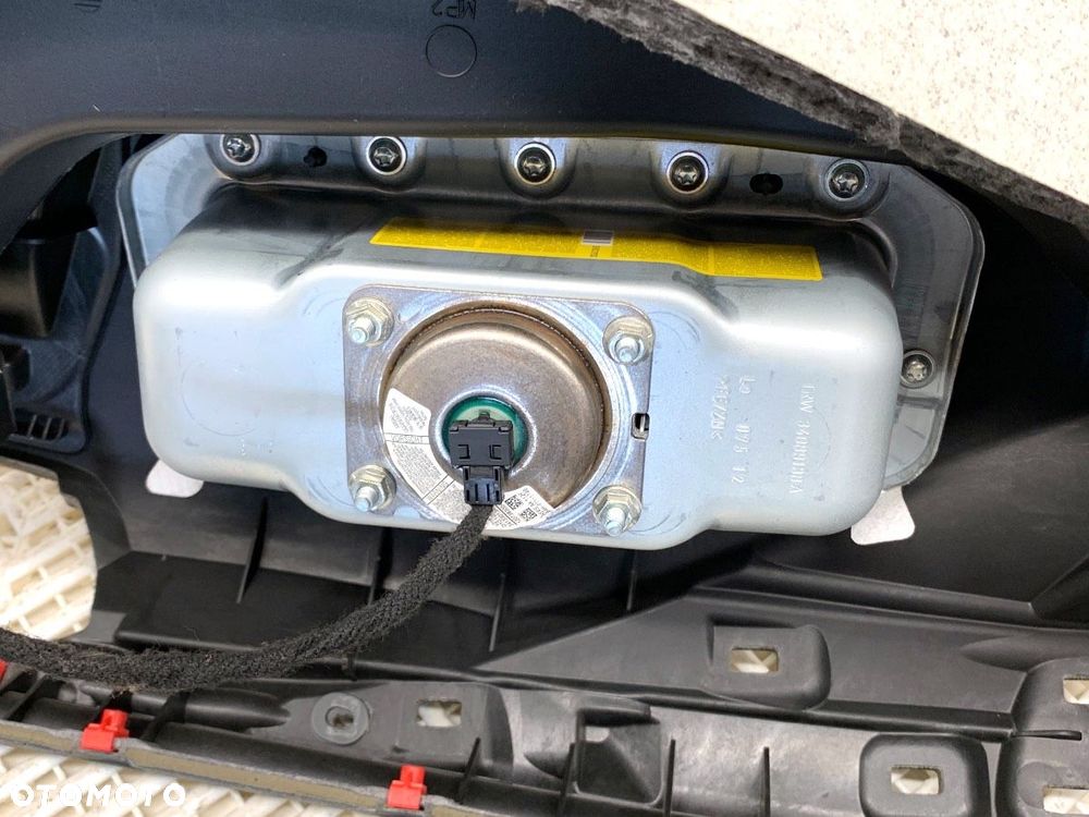 KOKPIT Z PODUSZKĄ PASAŻERA  BMW 3 (F30, F80) 2011 - 2018 320 d 120 kW [163 KM] olej napędowy 2011 - 7