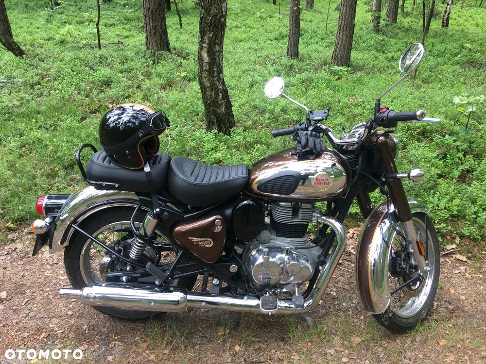 Royal Enfield Classic - 1