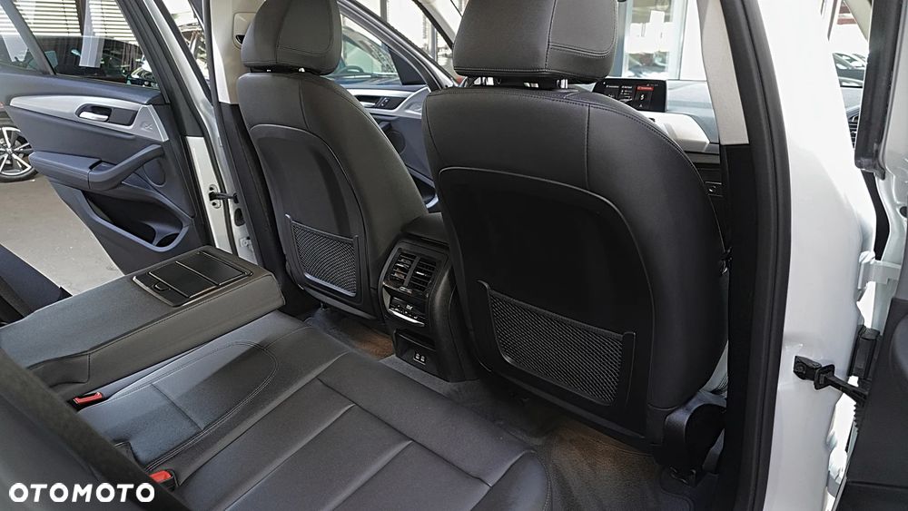 BMW X3 - 16