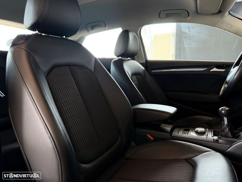 Audi A3 1.6 TDI S line Sport Pack - 9
