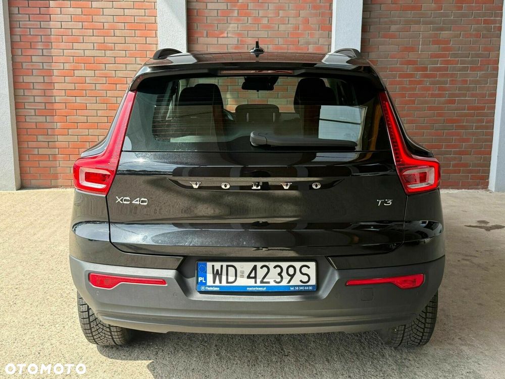 Volvo XC 40 - 4