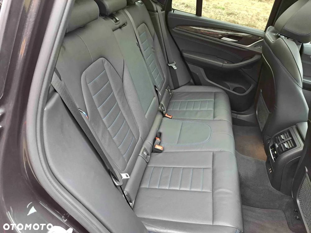 BMW X3 - 29