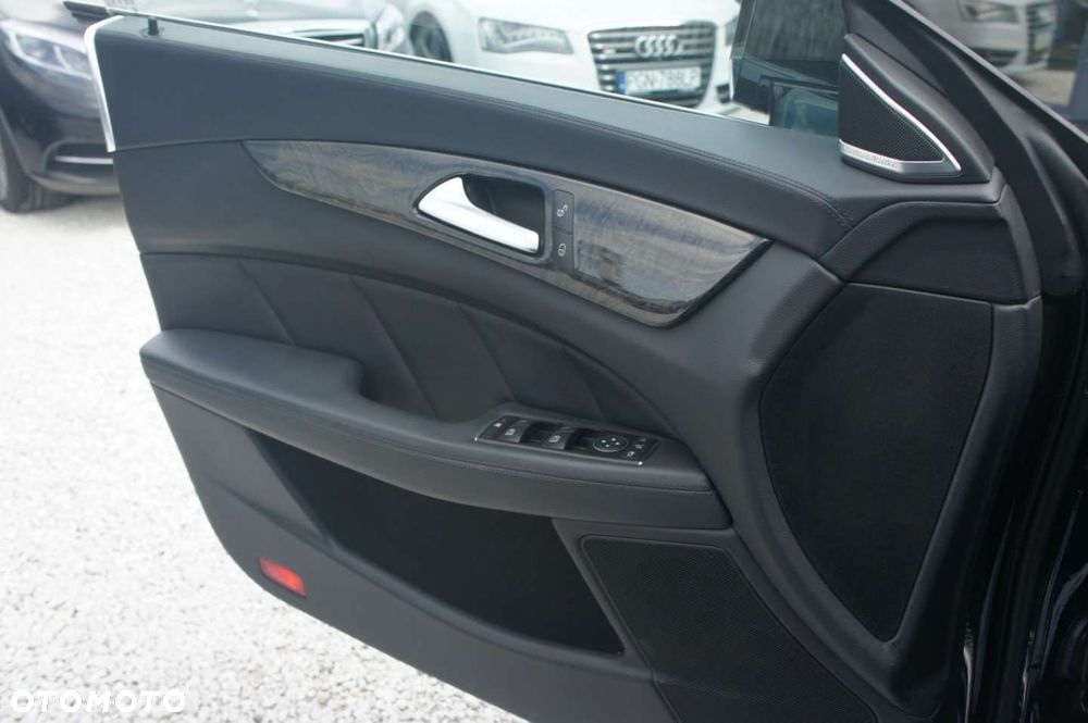 Mercedes-Benz CLS - 22