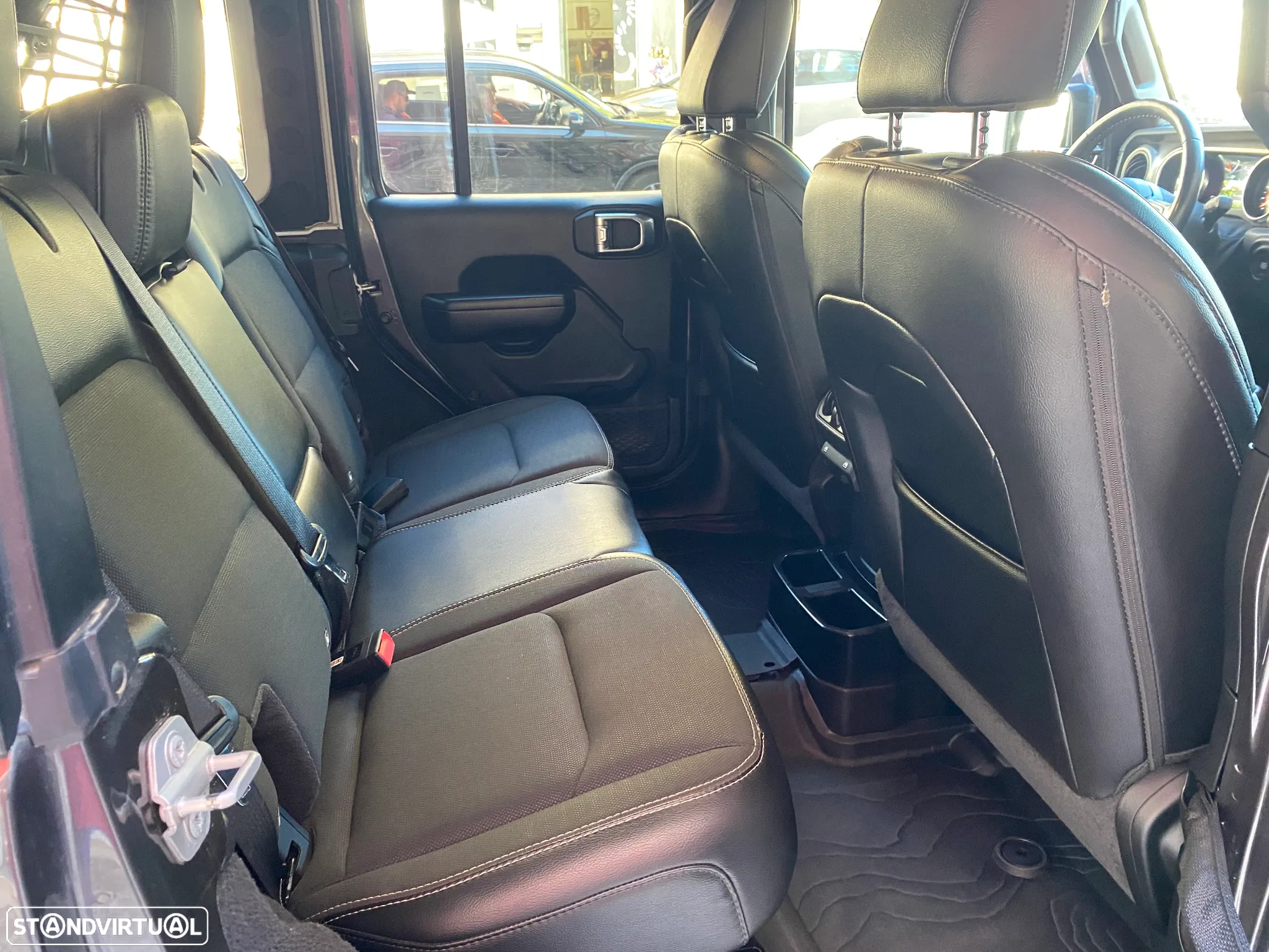 Jeep Wrangler Unlimited 2.2 CRD Sport AT - 18