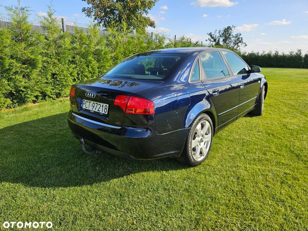 Audi A4 Limousine - 5