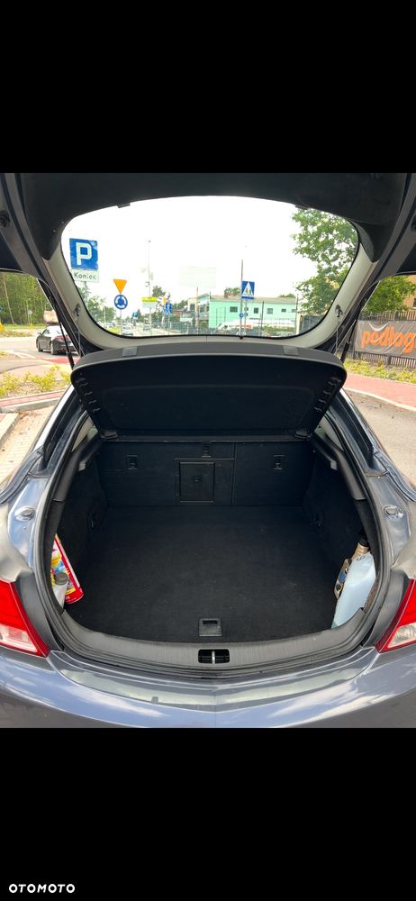 Opel Insignia 1.8 - 12