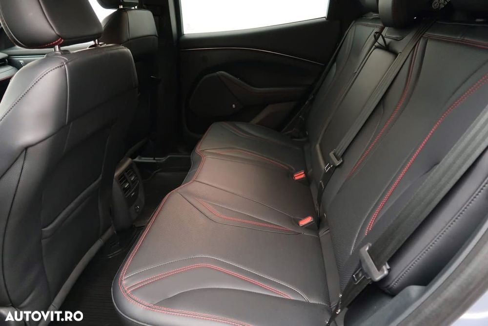 Ford Mustang Mach-E AWD Standard Range 198 kW Premium - 13