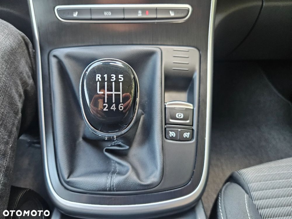 Renault Scenic ENERGY TCe 130 INTENS - 30