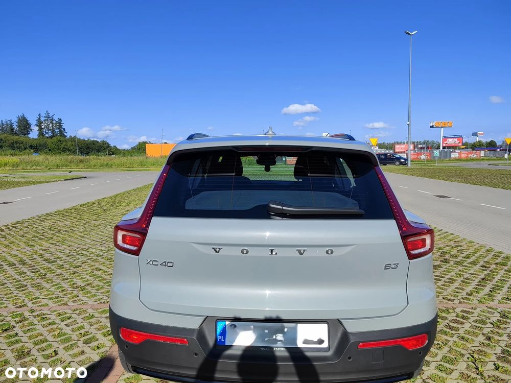 Volvo XC 40 B3 Plus Dark - 4