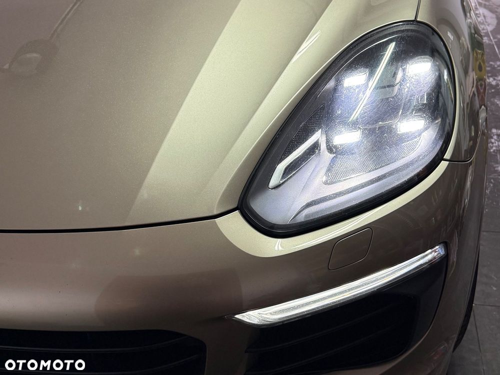 Porsche Cayenne S Diesel - 25