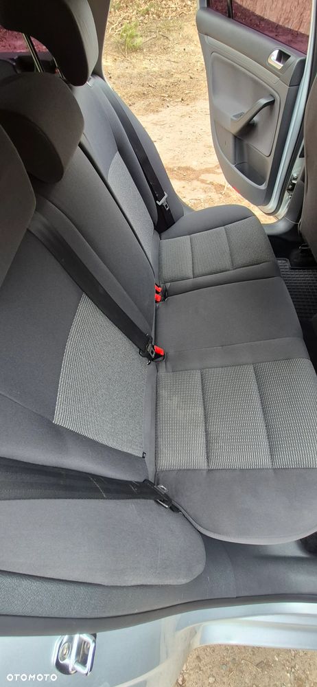 Volkswagen Golf 1.9 TDI Comfortline DSG - 10