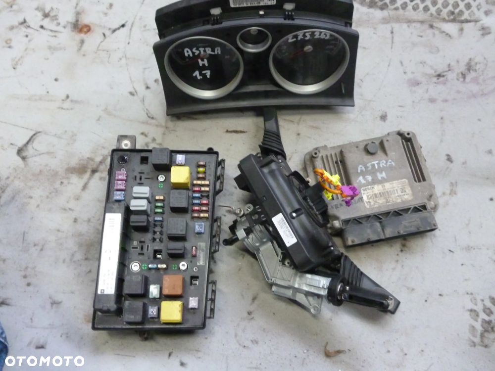OPEL ASTRA H 1.7 CDTI IMMO ZESTAW STARTOWY - 1