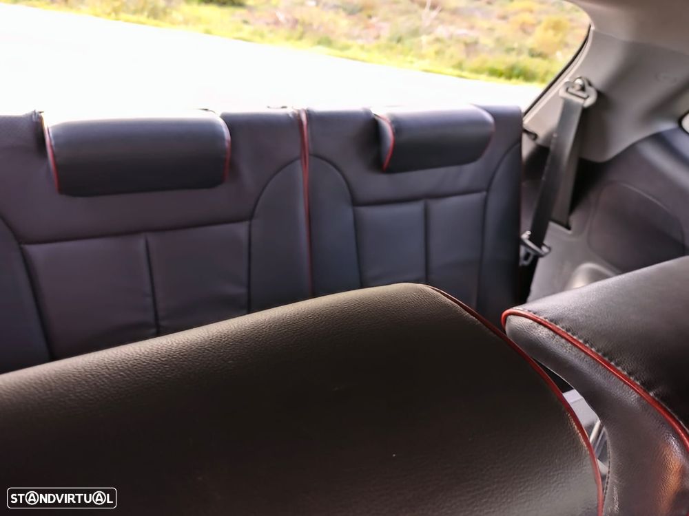 Hyundai Santa Fe 2.2 CRDi 7Wagon Style - 11