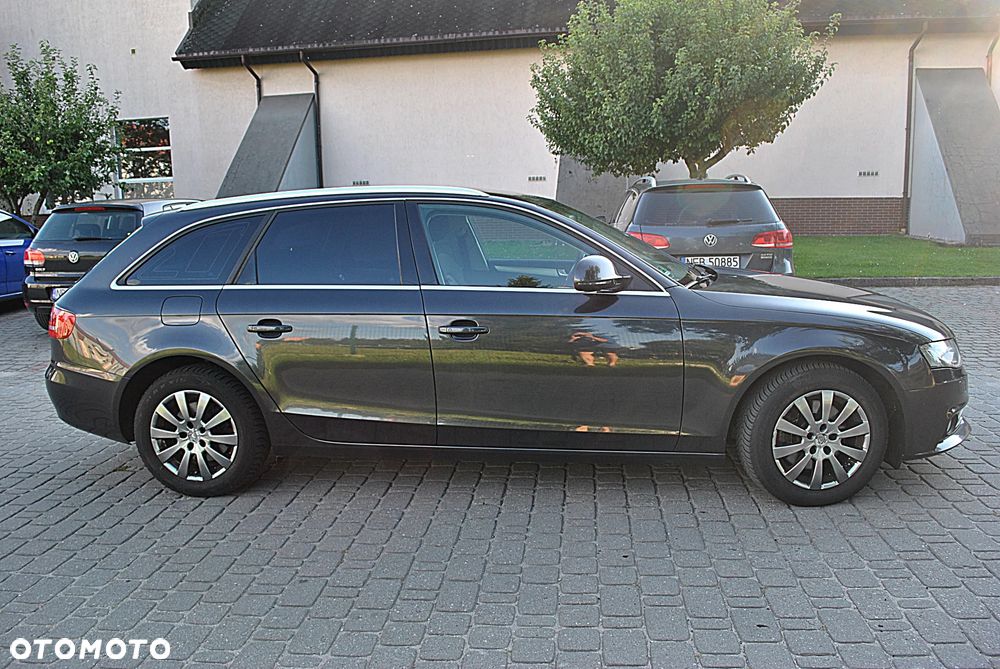 Audi A4 Avant 2.0 TDI DPF S line Sportpaket - 5