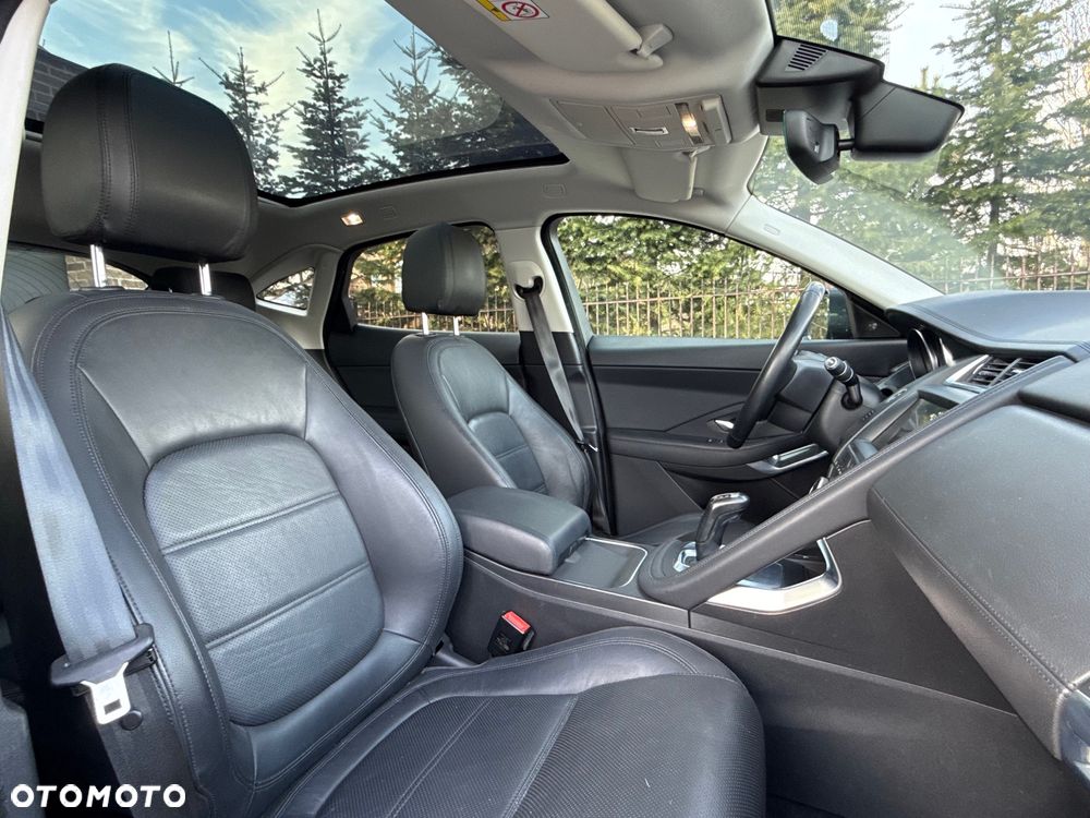 Jaguar E-Pace 2.0 i4D AWD R-Dynamic S - 6