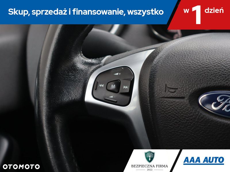 Ford Fiesta - 17