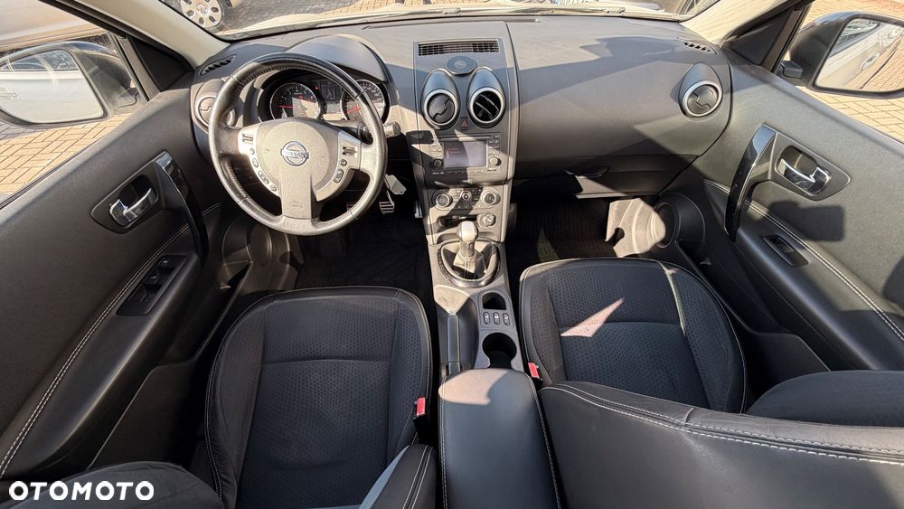 Nissan Qashqai+2 1.6 360 - 6