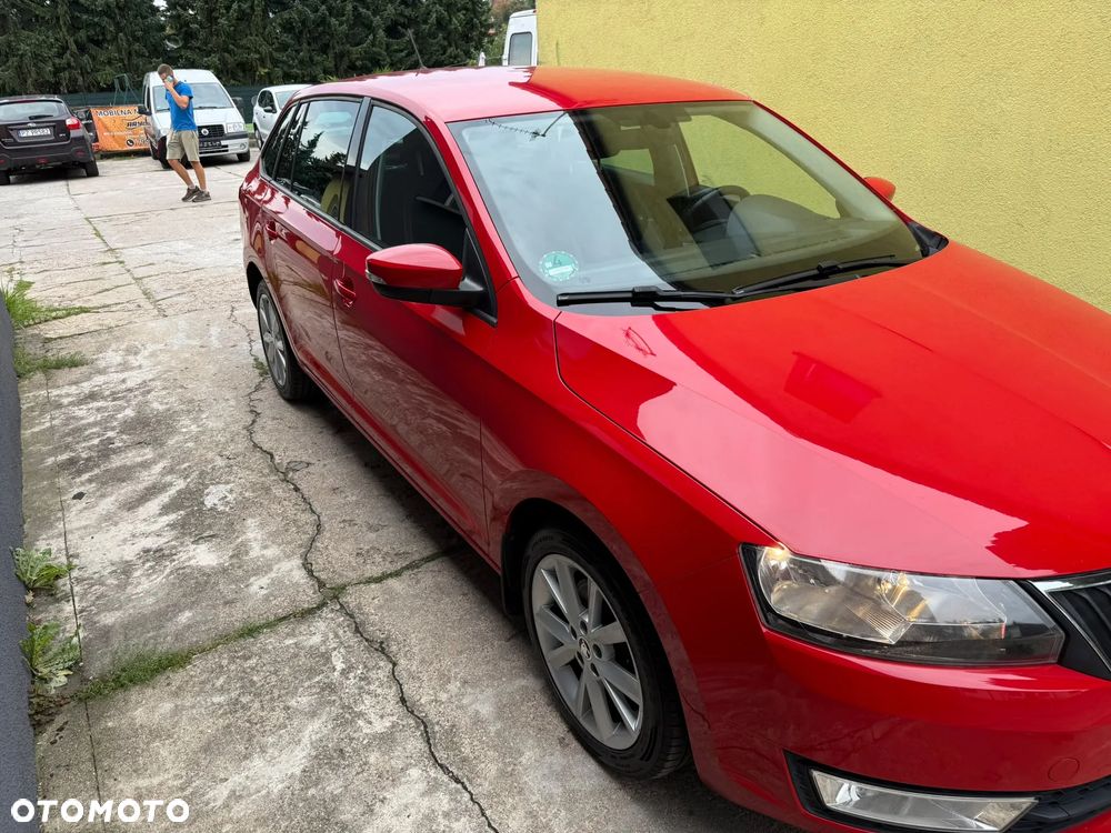 Skoda RAPID - 12