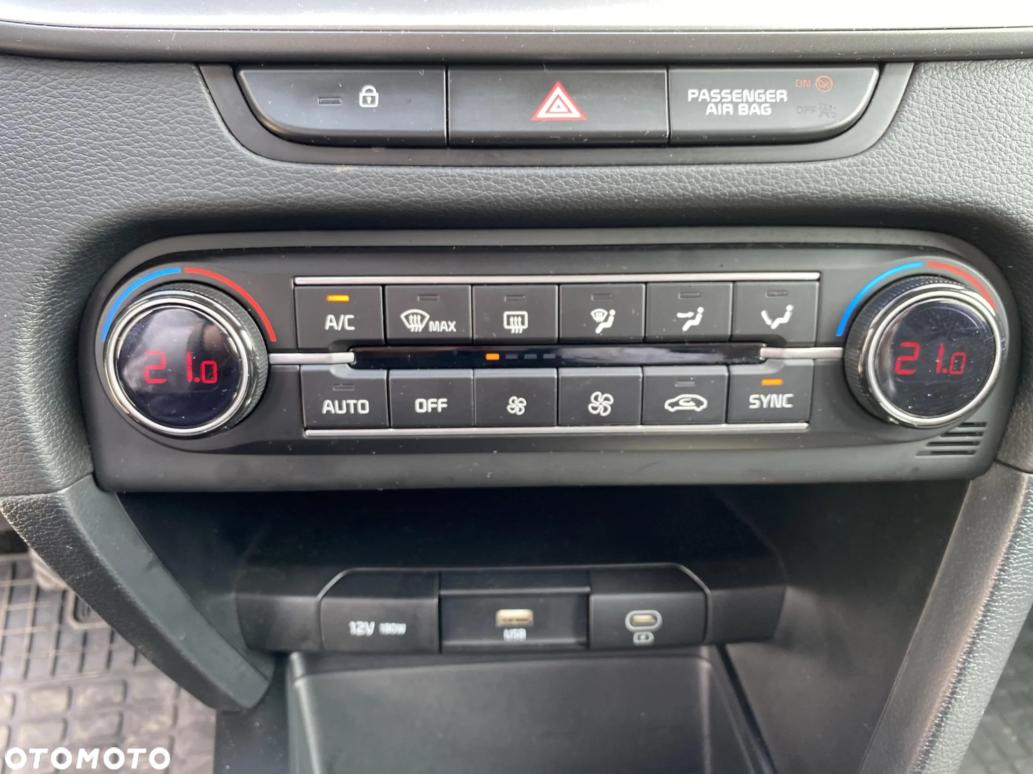 Kia XCeed 1.5 T-GDI M - 21