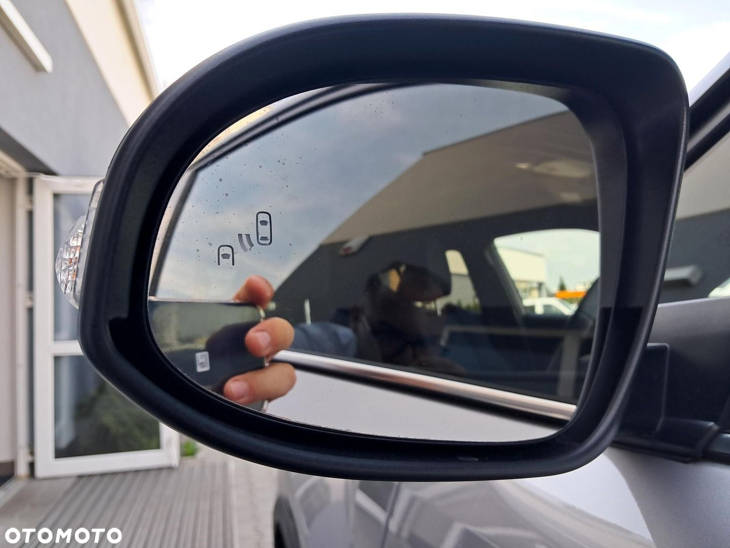 Toyota C-HR 1.2 T Dynamic - 27