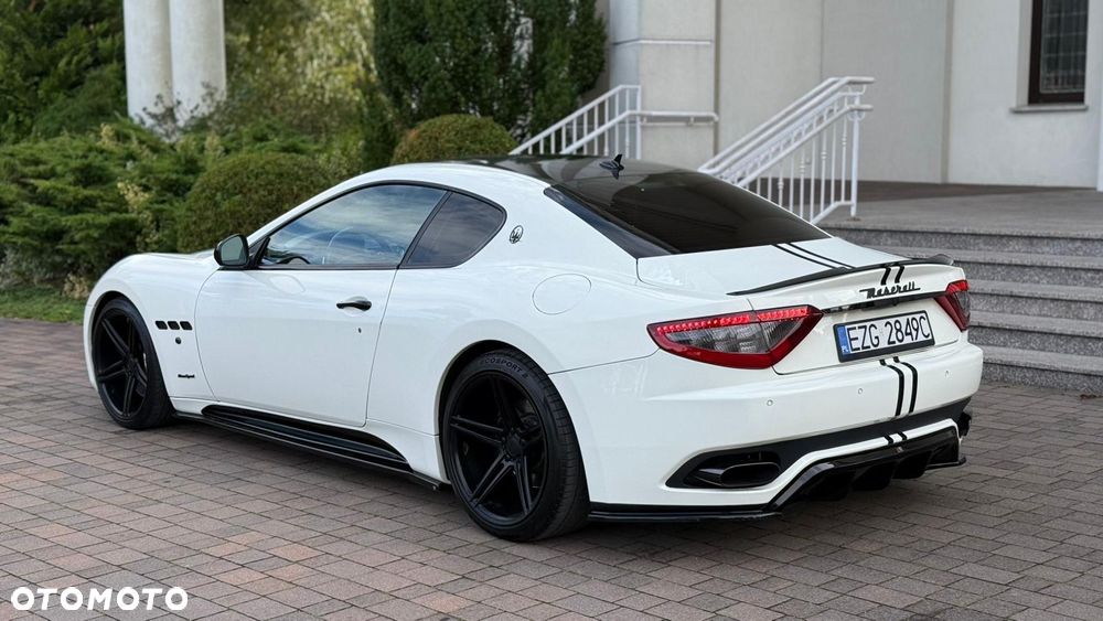 Maserati GranTurismo S - 4