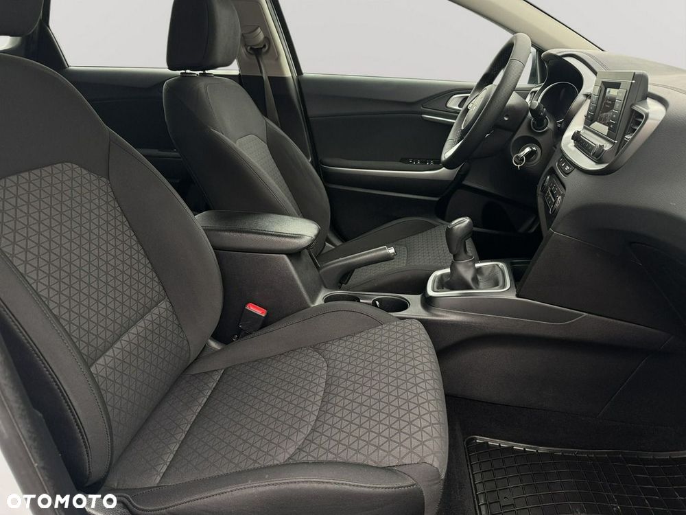 Kia Ceed 1.0 T-GDI S - 23