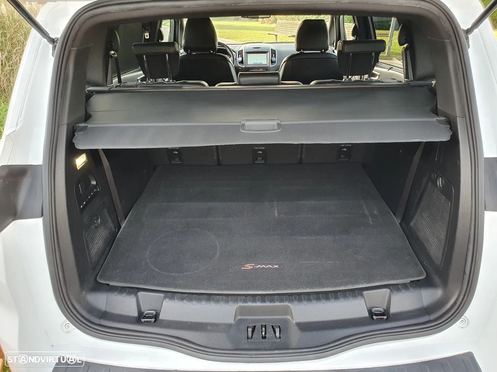 Ford S-Max 2.0 TDCi ST-Line - 19